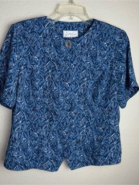Vintage Kathy Che blue leaf print blouse